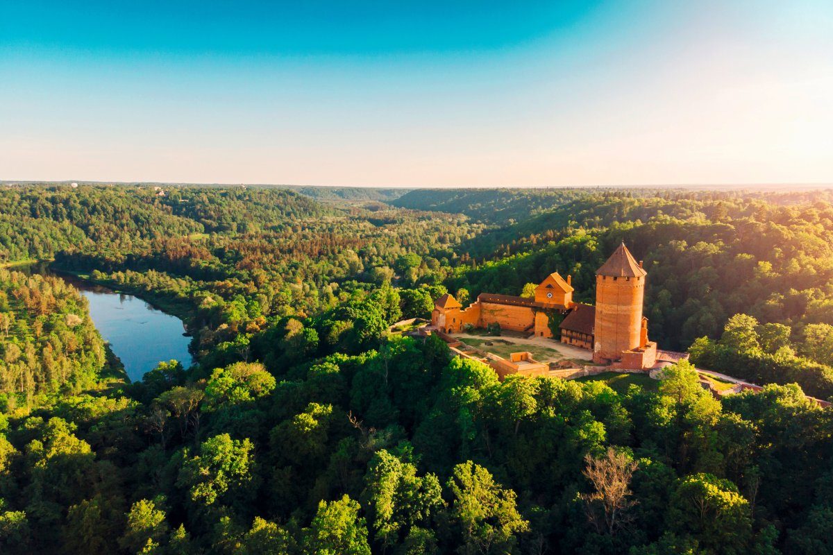 Historisches Kaunas und maritimes Flair in Klaipda – Baltikum: Sternstunden